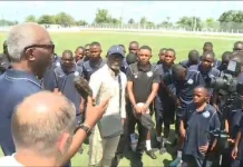 Hugues Ngouélondélé à l’Académie de football Alima d’Oyo